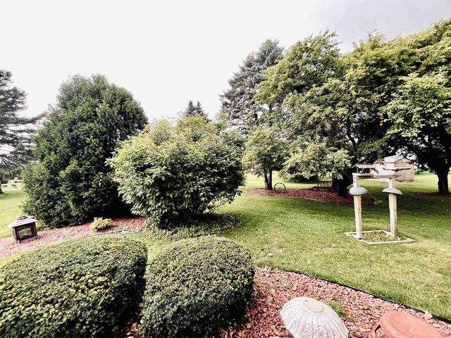 1113 N Wuthering Hills Drive, Janesville, WI 53546
