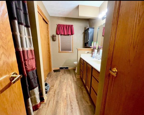 1113 N Wuthering Hills Drive, Janesville, WI 53546