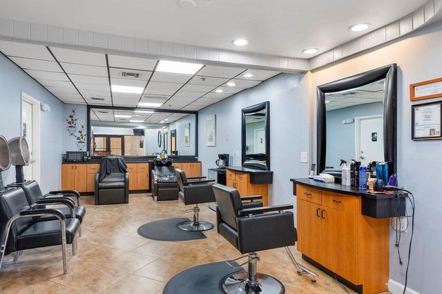 10092 Cedar Point Boulevard 204, Boynton Beach, FL 33437