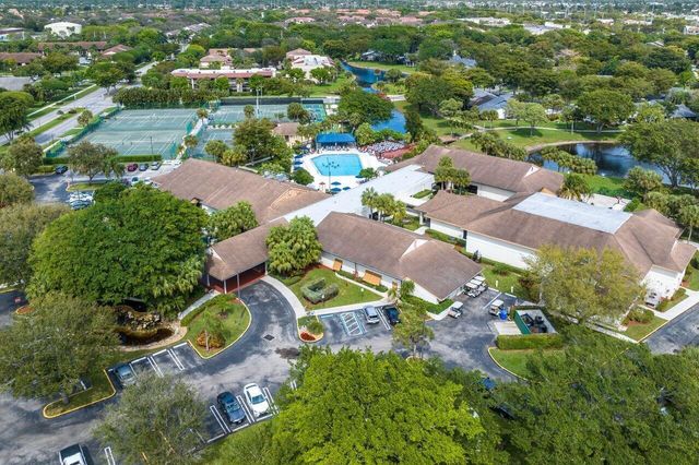 10092 Cedar Point Boulevard 204, Boynton Beach, FL 33437
