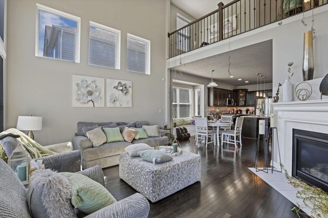 414 Junction Crsg Drive, Columbus, OH 43213