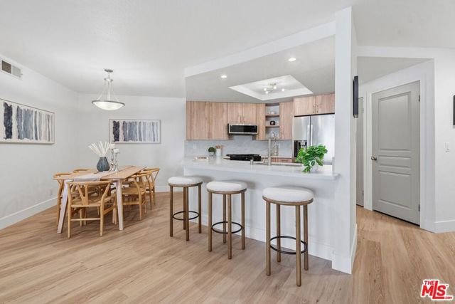 1633 S Bentley Avenue 101, Los Angeles, CA 90025