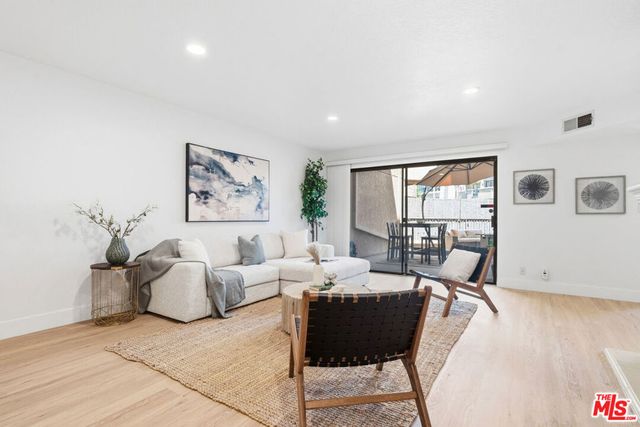 1633 S Bentley Avenue 101, Los Angeles, CA 90025