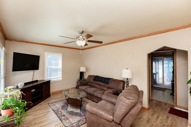 1826 57th Street, Des Moines, IA 50310
