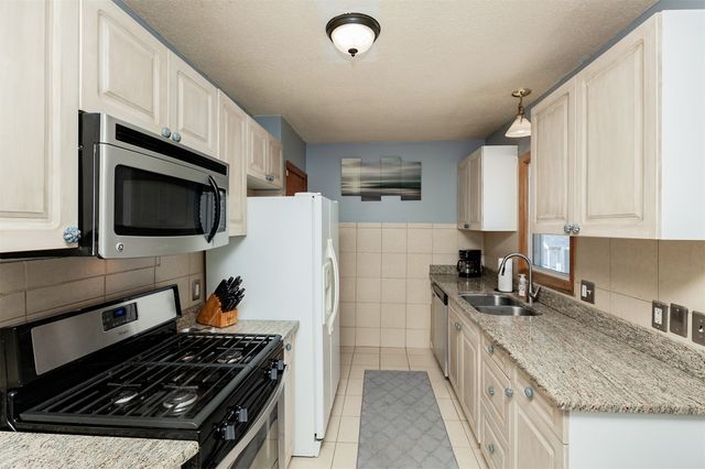 1826 57th Street, Des Moines, IA 50310