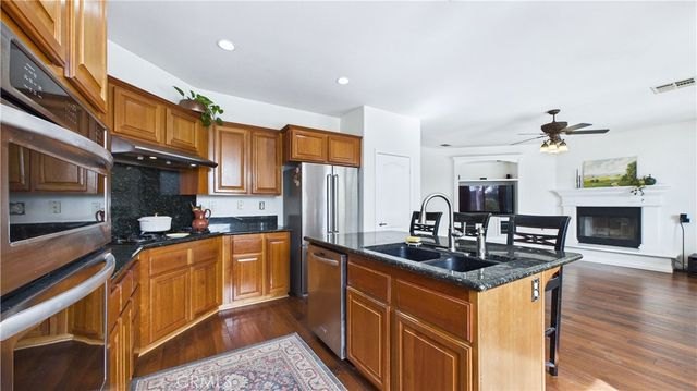 27824 Pine Crest, Castaic, CA 91384