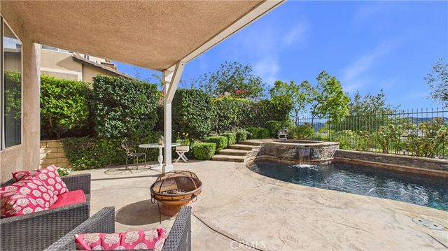 27824 Pine Crest, Castaic, CA 91384