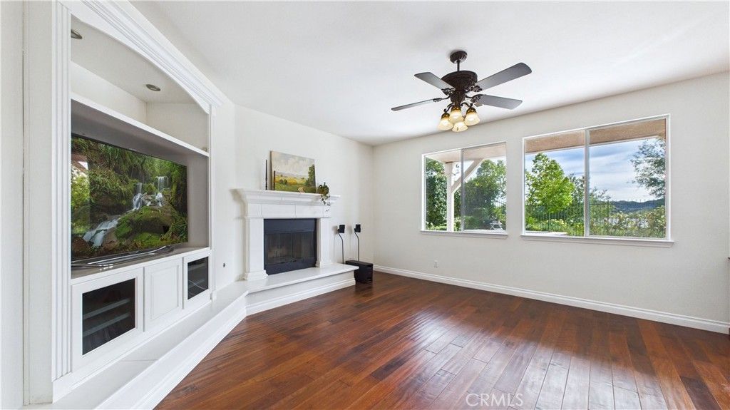 Image 16 of property listing at 27824 Pine Crest, Castaic, CA 91384