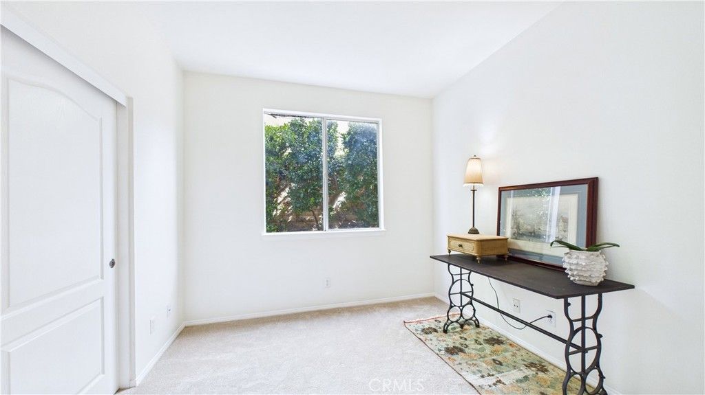 Image 18 of property listing at 27824 Pine Crest, Castaic, CA 91384