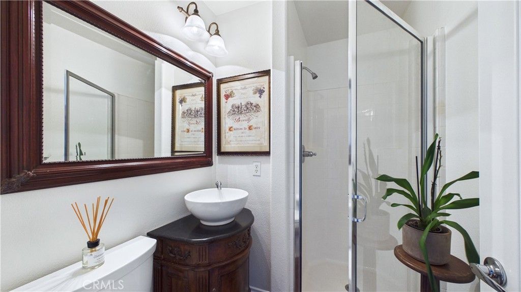 Image 20 of property listing at 27824 Pine Crest, Castaic, CA 91384