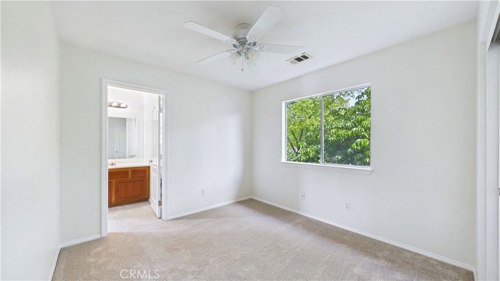 Image 27 of property listing at 27824 Pine Crest, Castaic, CA 91384