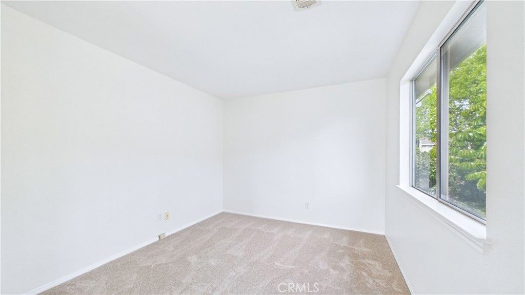 Image 35 of property listing at 27824 Pine Crest, Castaic, CA 91384