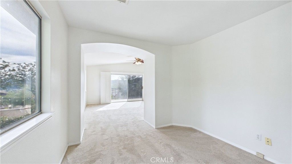 Image 36 of property listing at 27824 Pine Crest, Castaic, CA 91384