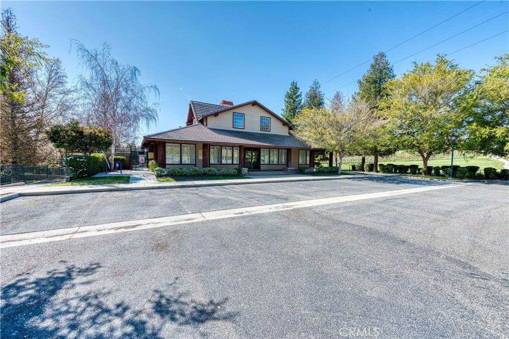 Image 57 of property listing at 27824 Pine Crest, Castaic, CA 91384