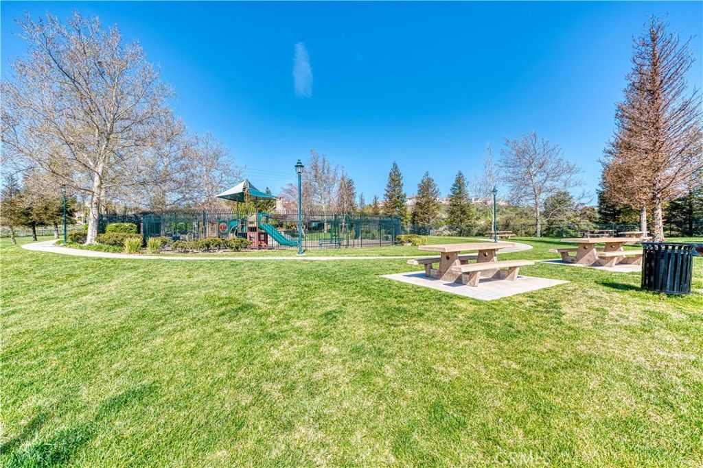 Image 61 of property listing at 27824 Pine Crest, Castaic, CA 91384