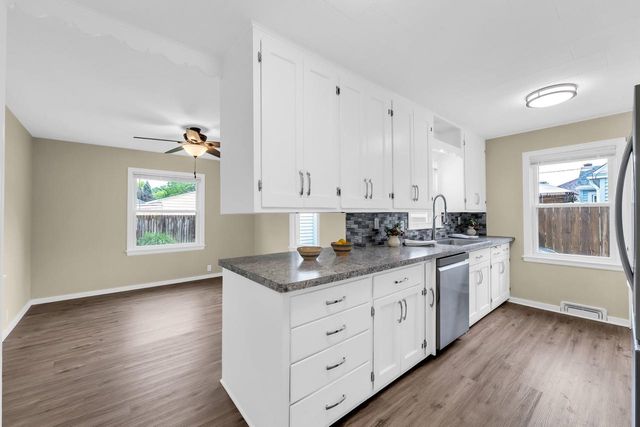 1233 Kingston AVENUE, Racine, WI 53402