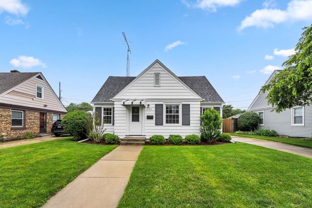 1233 Kingston AVENUE, Racine, WI 53402