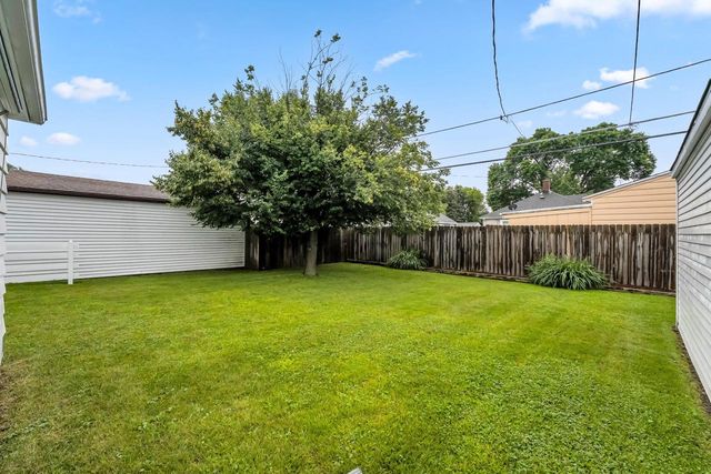 1233 Kingston AVENUE, Racine, WI 53402