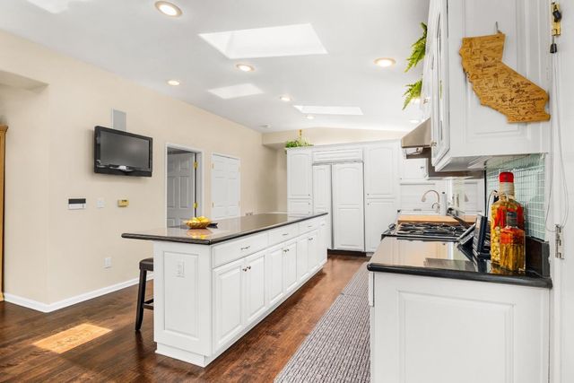 2000 Glen Canyon Road, Santa Cruz, CA 95060