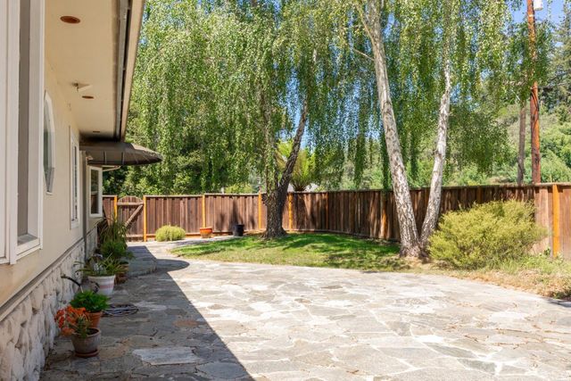 2000 Glen Canyon Road, Santa Cruz, CA 95060