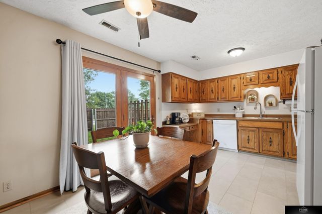 2904 Londonshire Court, Lincoln, NE 68516
