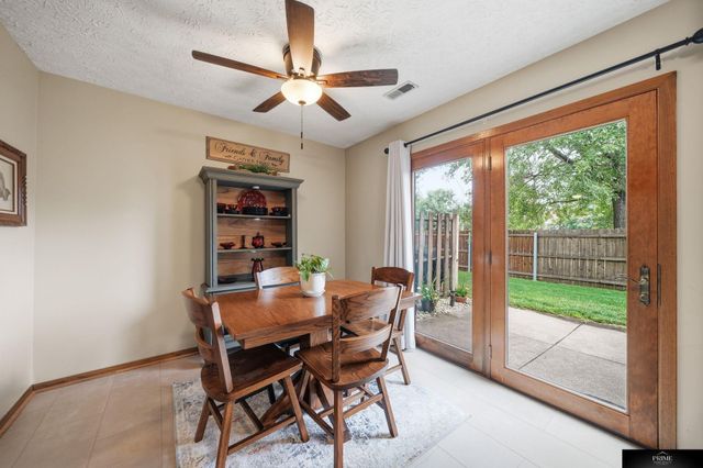 2904 Londonshire Court, Lincoln, NE 68516
