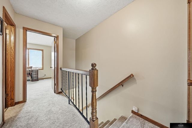 2904 Londonshire Court, Lincoln, NE 68516