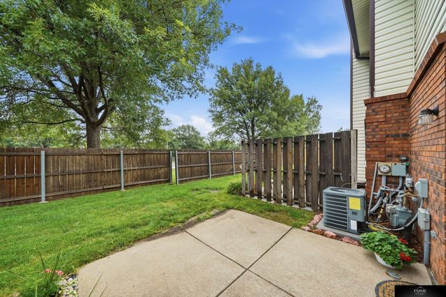 2904 Londonshire Court, Lincoln, NE 68516