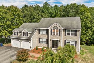 9 Cambridge Drive, Merrimack, NH 03054