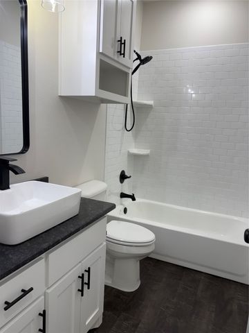 410 N Houston Avenue, Denison, TX 75021