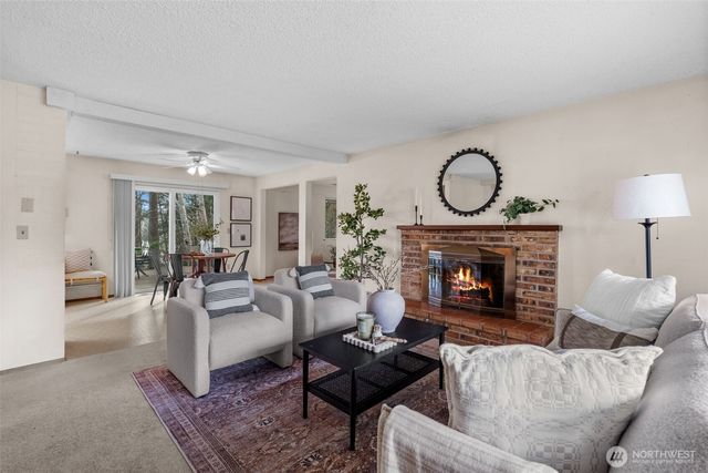 202 Fir Drive NW, Gig Harbor, WA 98335