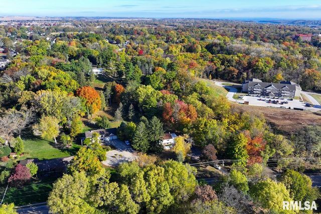 910 2ND Avenue S, Clinton, IA 52732