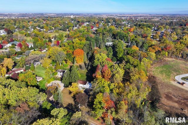 910 2ND Avenue S, Clinton, IA 52732