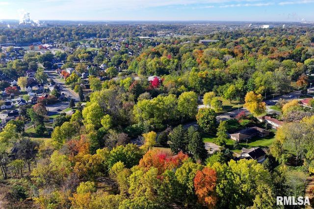 910 2ND Avenue S, Clinton, IA 52732