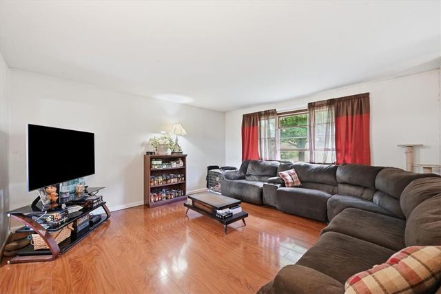 2279 Taylor Drive, Upper Saucon Twp, PA 18034