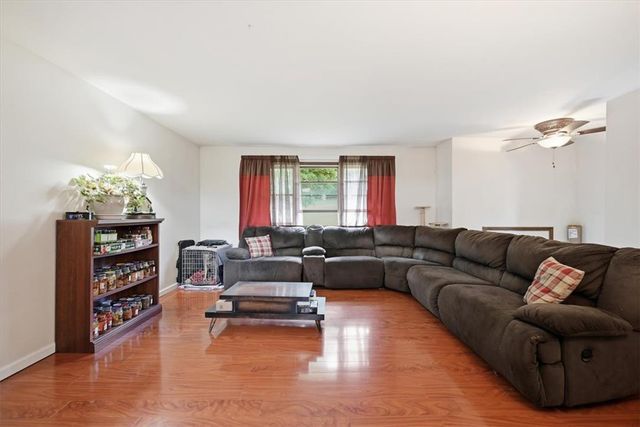 2279 Taylor Drive, Upper Saucon Twp, PA 18034