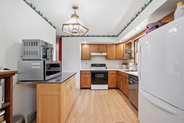 2279 Taylor Drive, Upper Saucon Twp, PA 18034