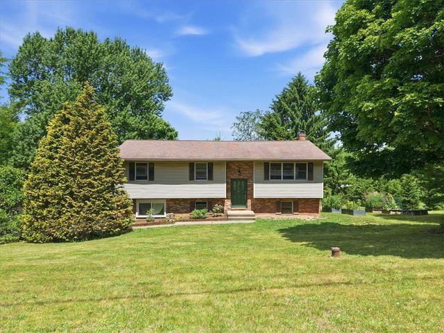 2279 Taylor Drive, Upper Saucon Twp, PA 18034
