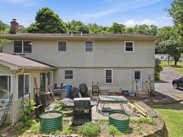2279 Taylor Drive, Upper Saucon Twp, PA 18034