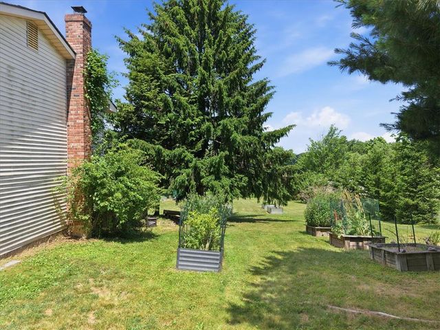 2279 Taylor Drive, Upper Saucon Twp, PA 18034