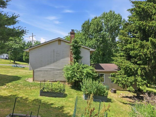 2279 Taylor Drive, Upper Saucon Twp, PA 18034