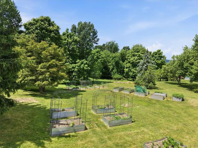 2279 Taylor Drive, Upper Saucon Twp, PA 18034
