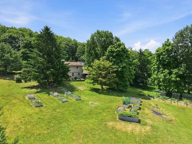 2279 Taylor Drive, Upper Saucon Twp, PA 18034