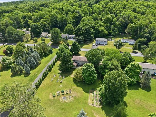 2279 Taylor Drive, Upper Saucon Twp, PA 18034