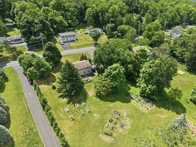 2279 Taylor Drive, Upper Saucon Twp, PA 18034