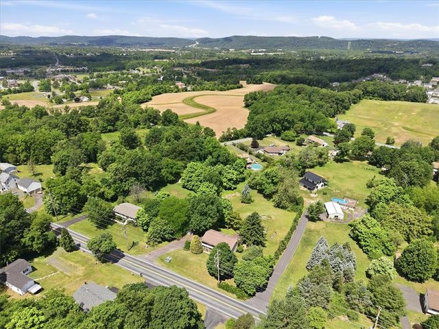 2279 Taylor Drive, Upper Saucon Twp, PA 18034