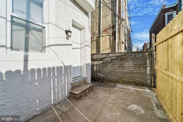 2611 N 23RD ST, Philadelphia, PA 19132