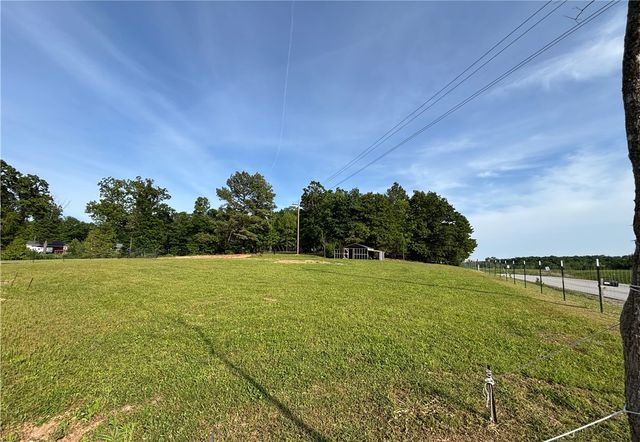 15282 Burgin Valley Road, Gravette, AR 72736