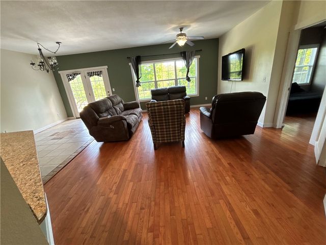 15282 Burgin Valley Road, Gravette, AR 72736