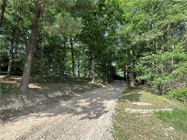 15282 Burgin Valley Road, Gravette, AR 72736